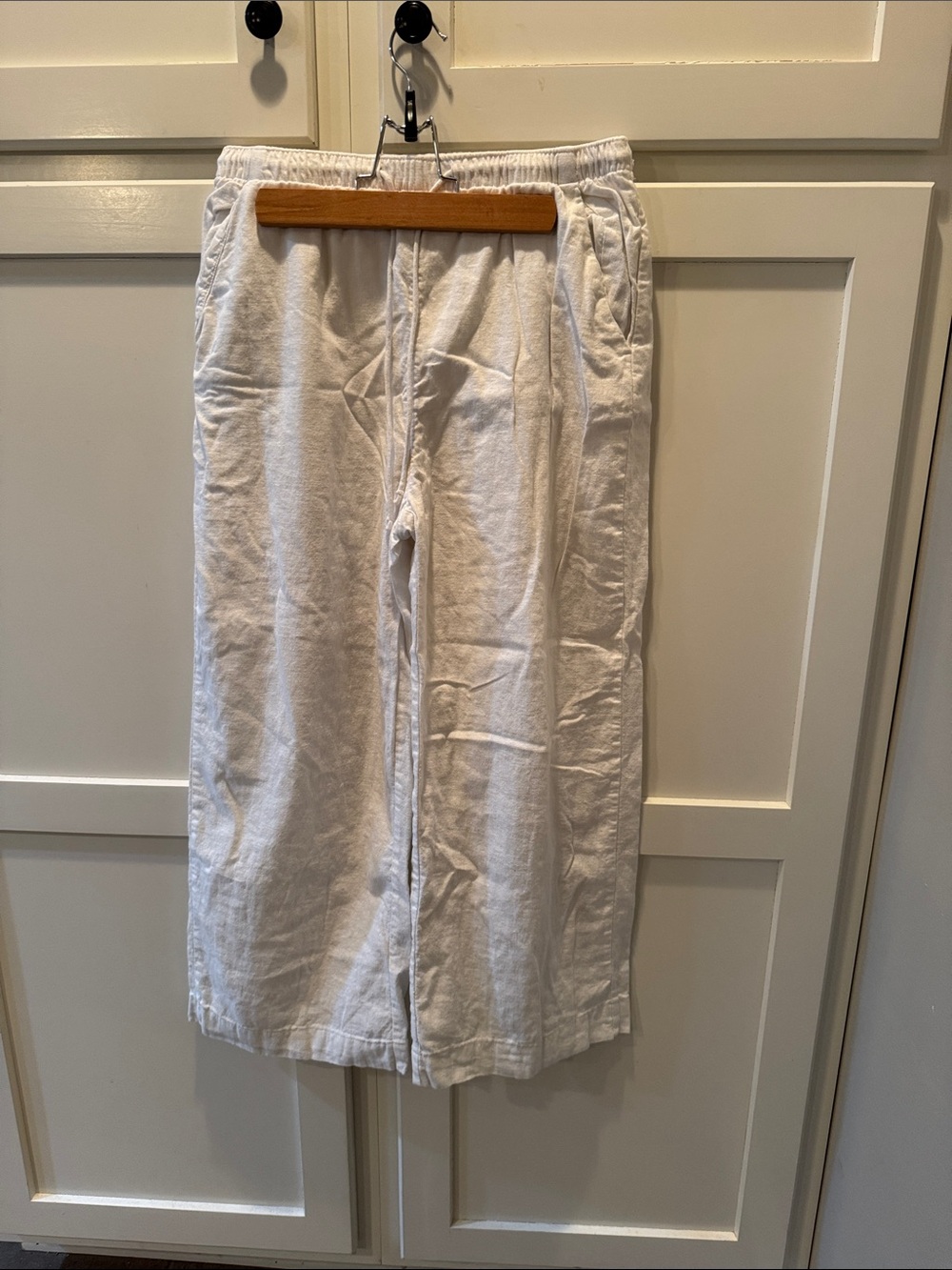 Abercrombie & Fitch Women's White Cropped Linen-Blend Pants
